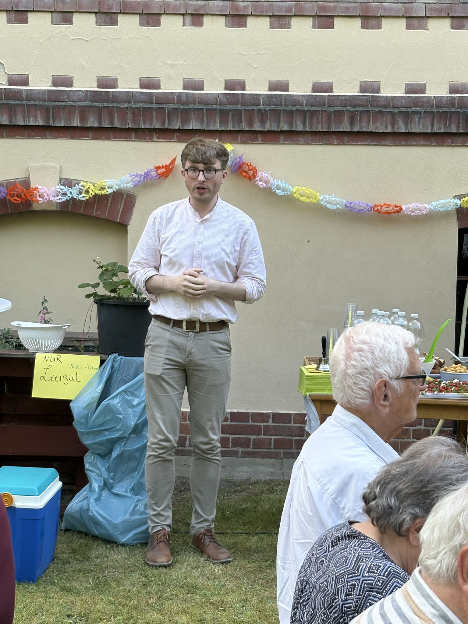 Unser Vorsitzender begrüßt die Gäste.