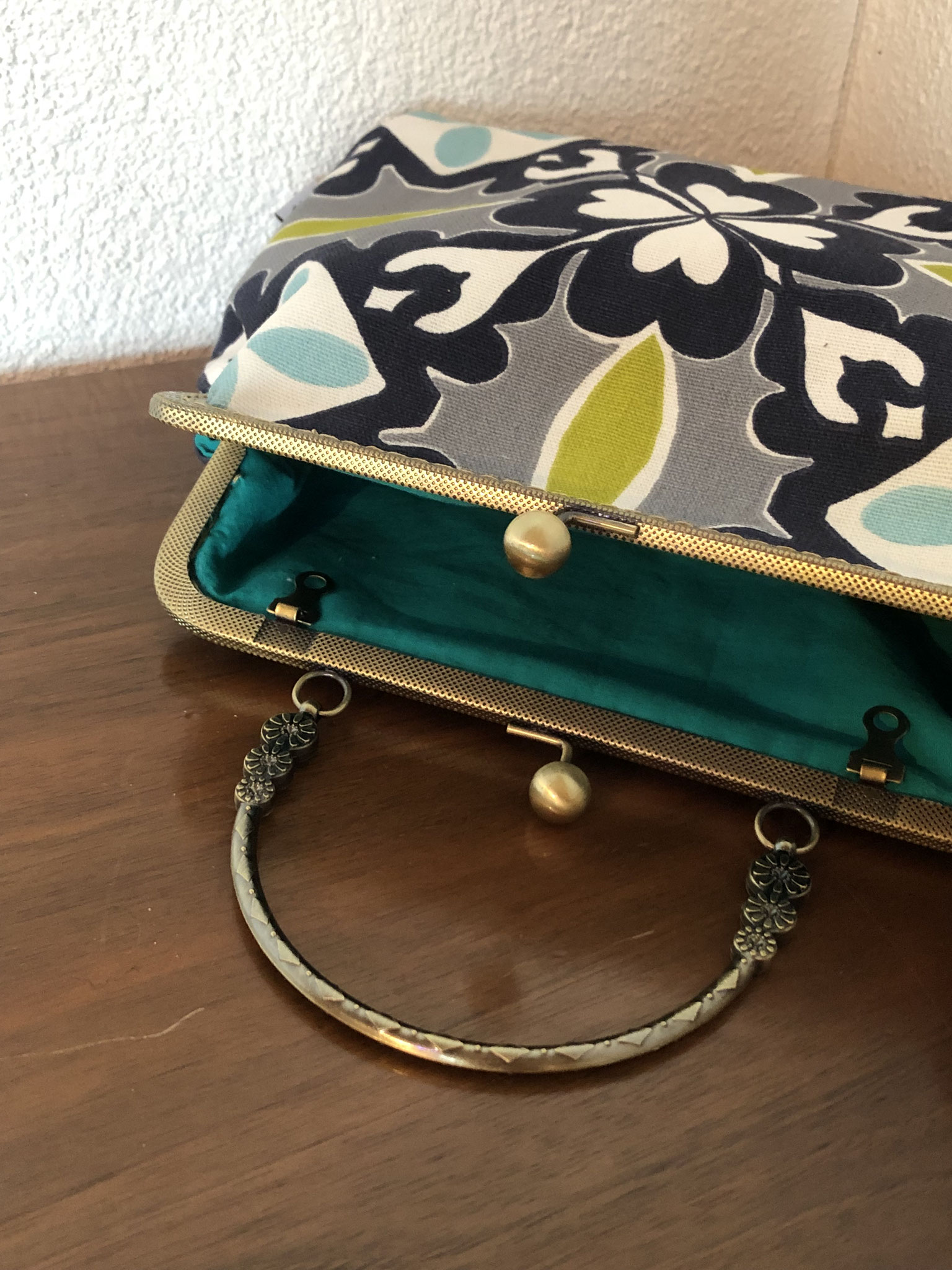 3002 Ornamente CHF 75.00