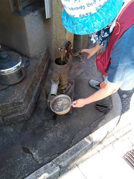 鞆の浦　手押しポンプ