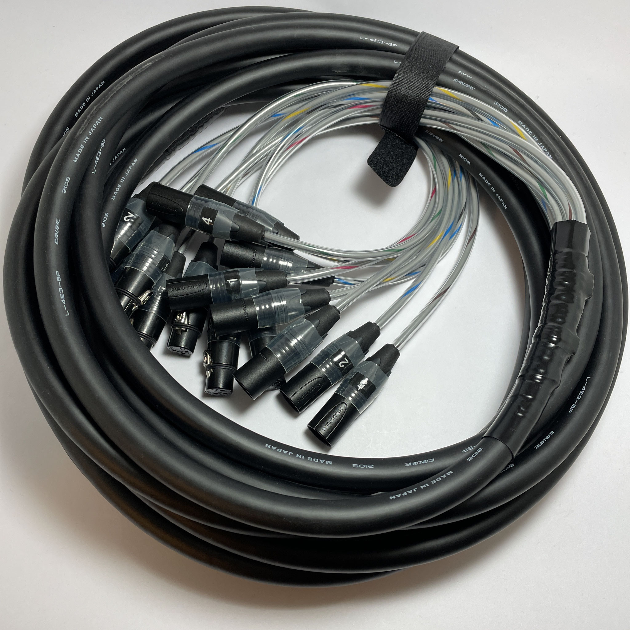 8ch Black