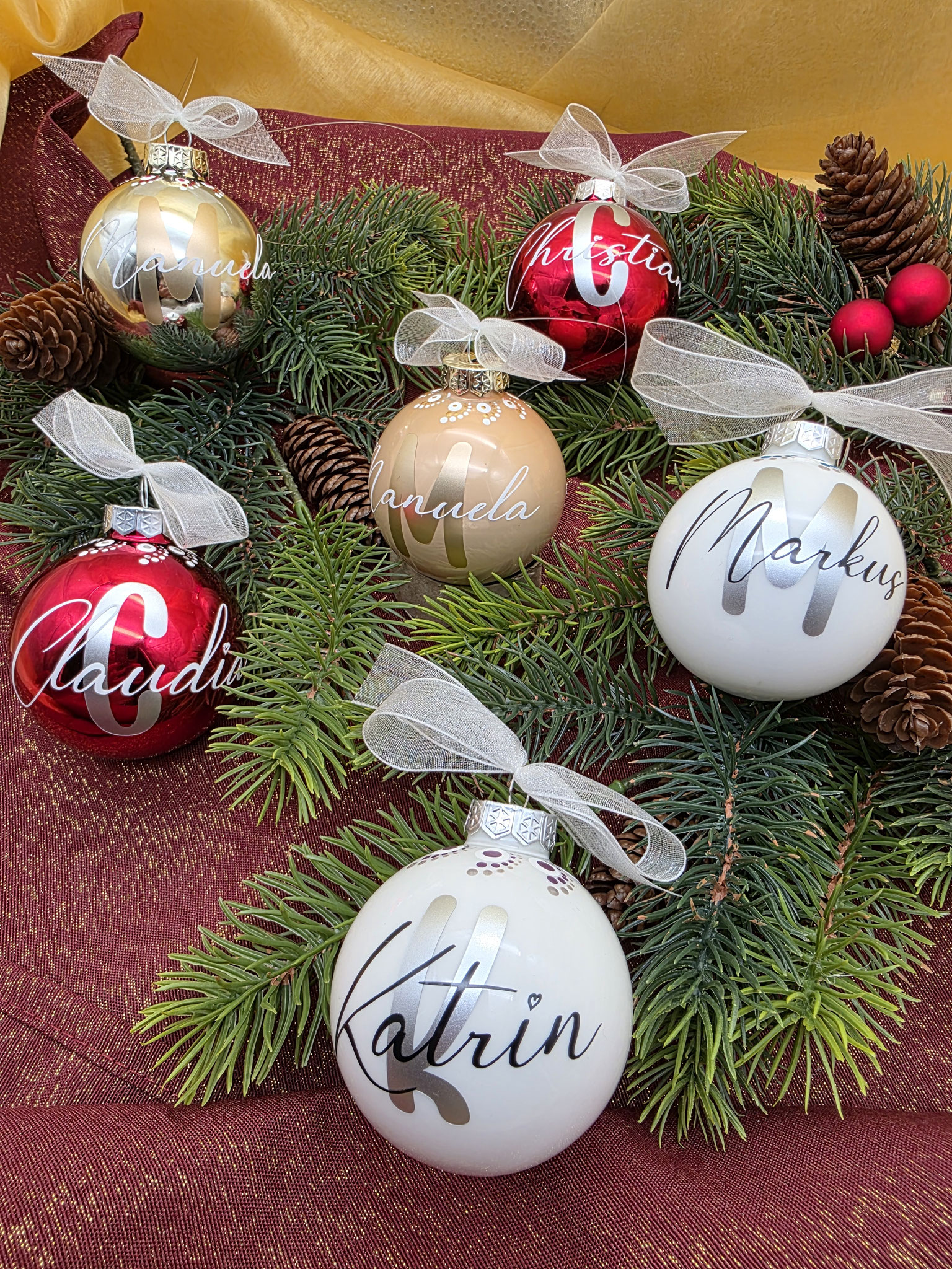 Personalisierte Weihnachtskugeln