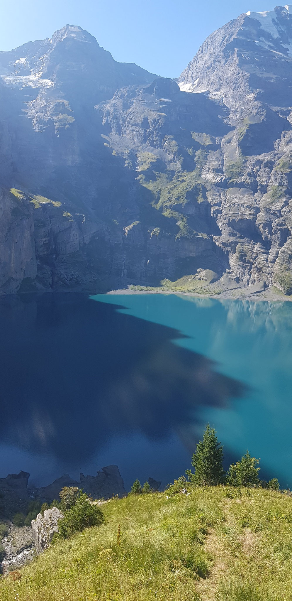 Am Oeschinensee, bei Fründschnuer.