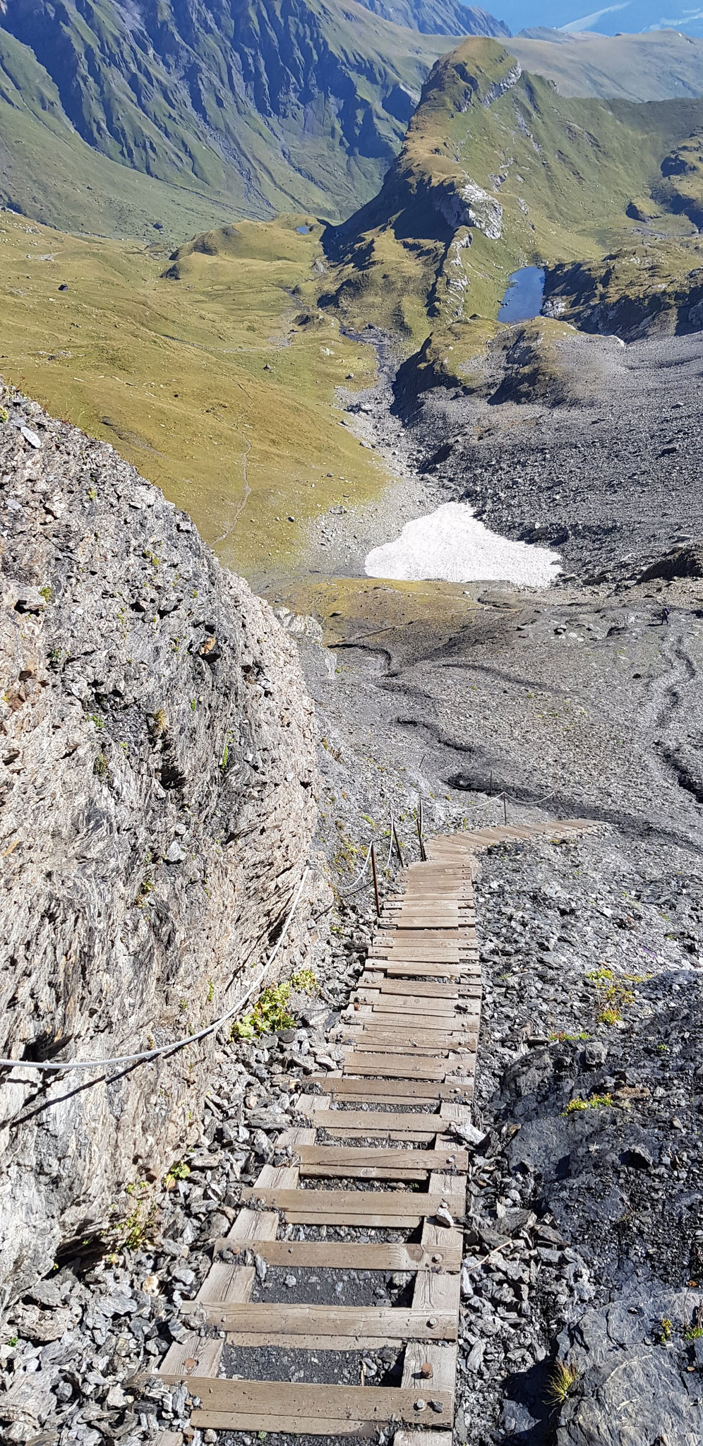 Sefinenfurgge. Abstieg zur Boganggenalp.