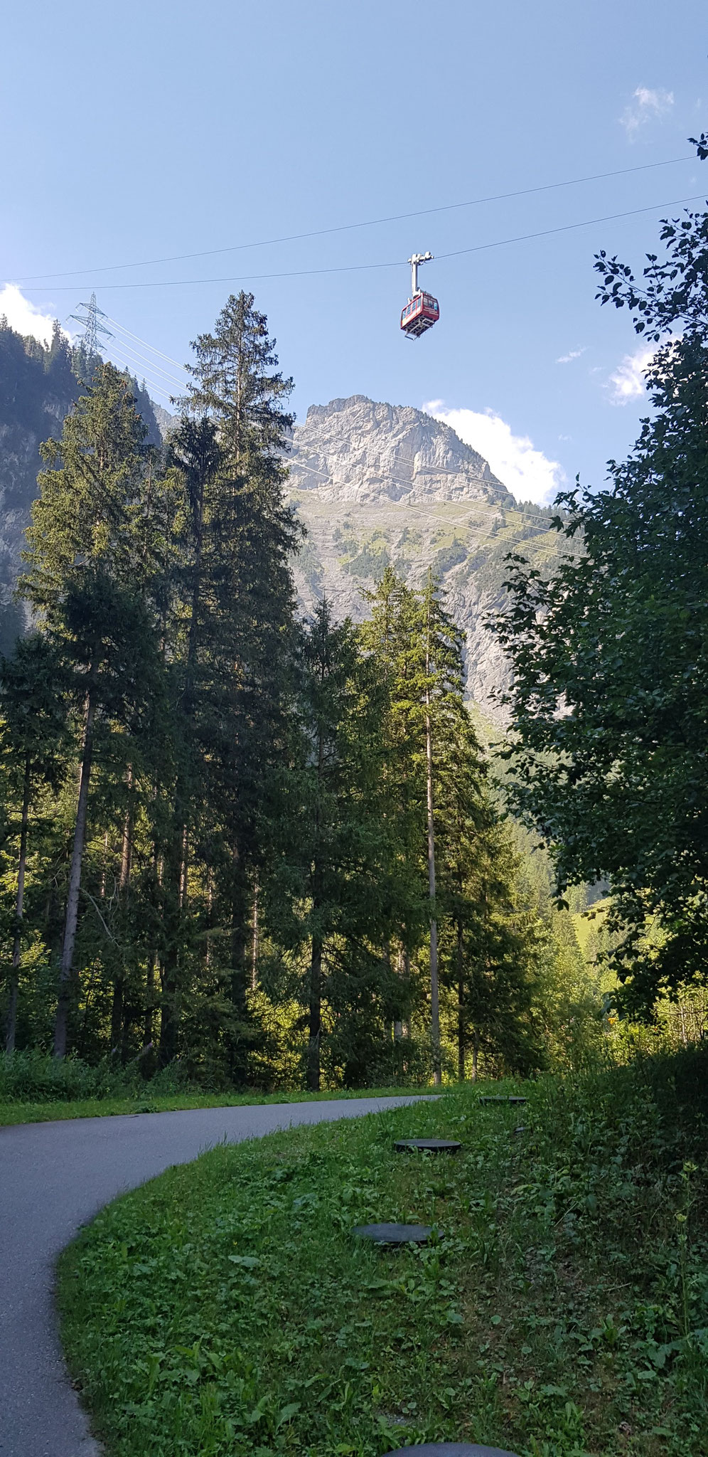 Eggeschwand. Luftseilbahn nach Sunnbühl.