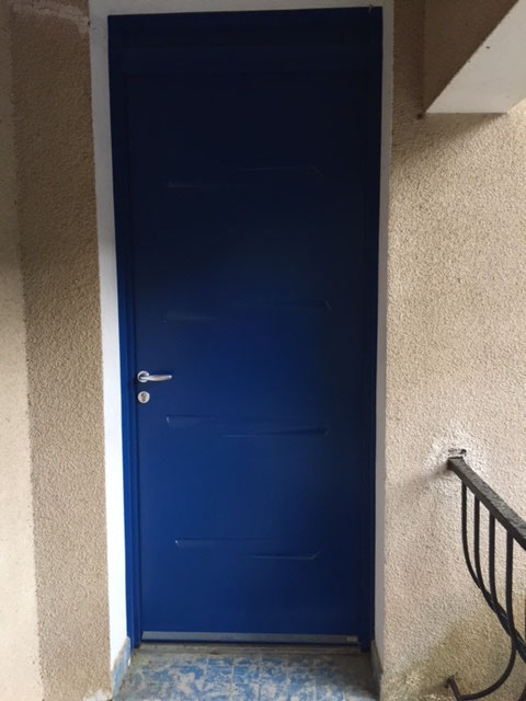 Portes d'entrée en Acier 2023-2024 sur mesure  en rénovation de chez Altiva Pro Menuisier La Seyne sur Mer, Toulon, Six-Fours-Les-Plages, Bandol, Hyeres