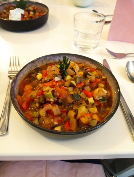 ...Ratatouille Gemüse. Sehr lecker!