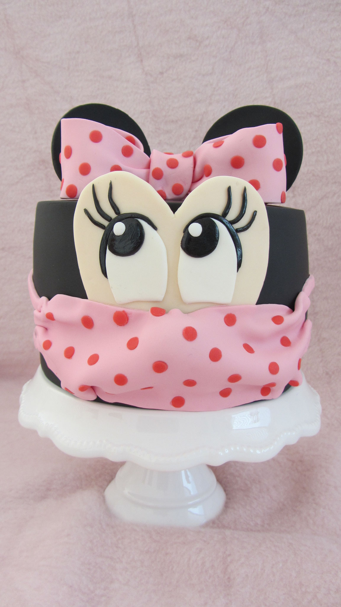 Vorbildlich! Diese Minnie Mouse-Torte