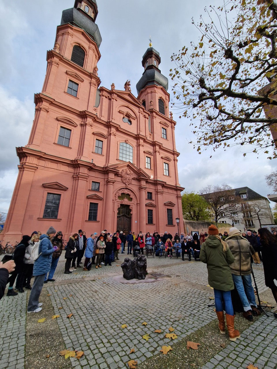 Enthüllen der Skulptur 20.Nov 2025