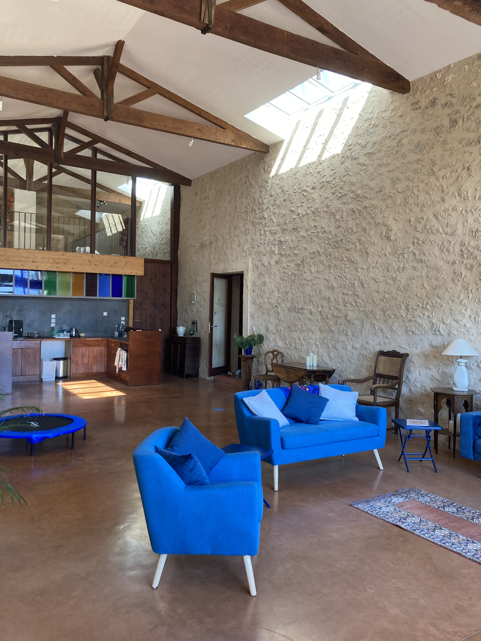 Kitchen and seminar space in barn 