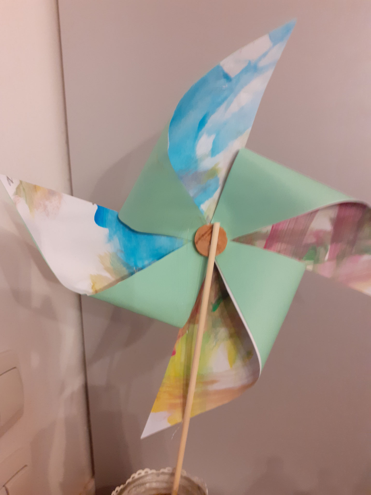 avec une très jolie peinture 2/2