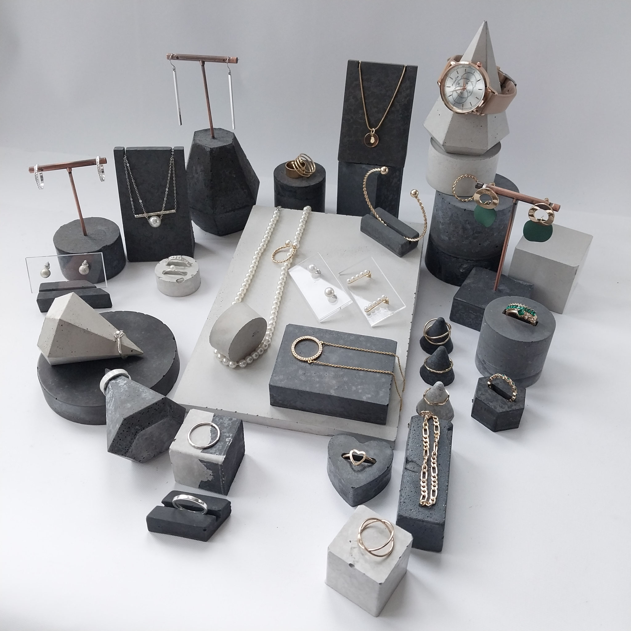 SOLD Unique Jewellery Display Set H08 of 34 Stands, €255.50