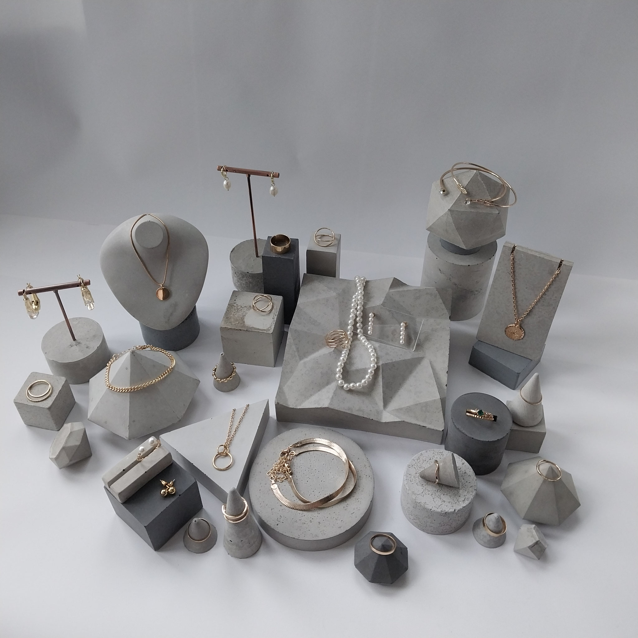 SOLD Unique Jewellery Display Set H05 of 34 Stands, €275.50