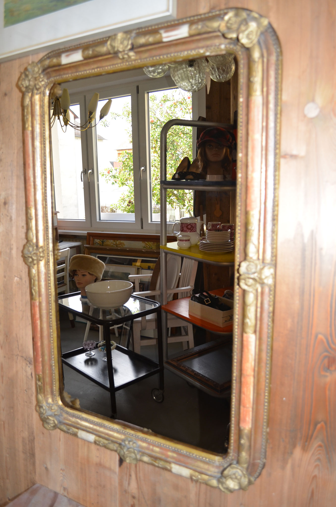 antiker, barocker Rahmen mit neuem Spiegelglas. 90,5 cm hoch, 59 cm breit. Preis: VB 150,00 €