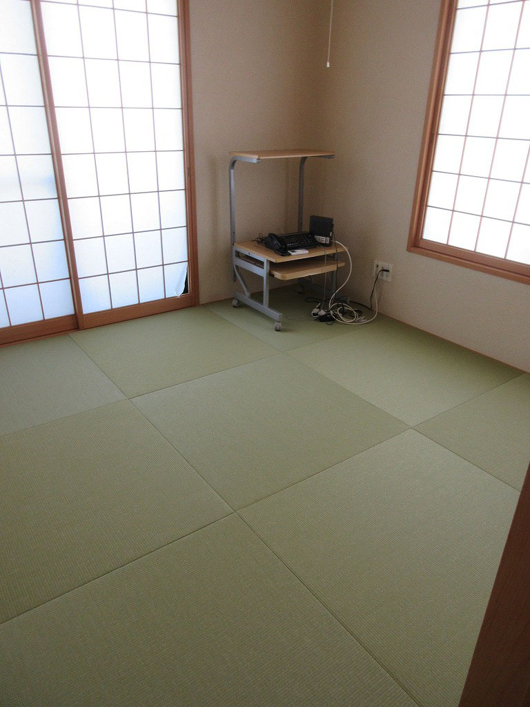 日野市O様　縁無畳　ダイケン清流銀白色