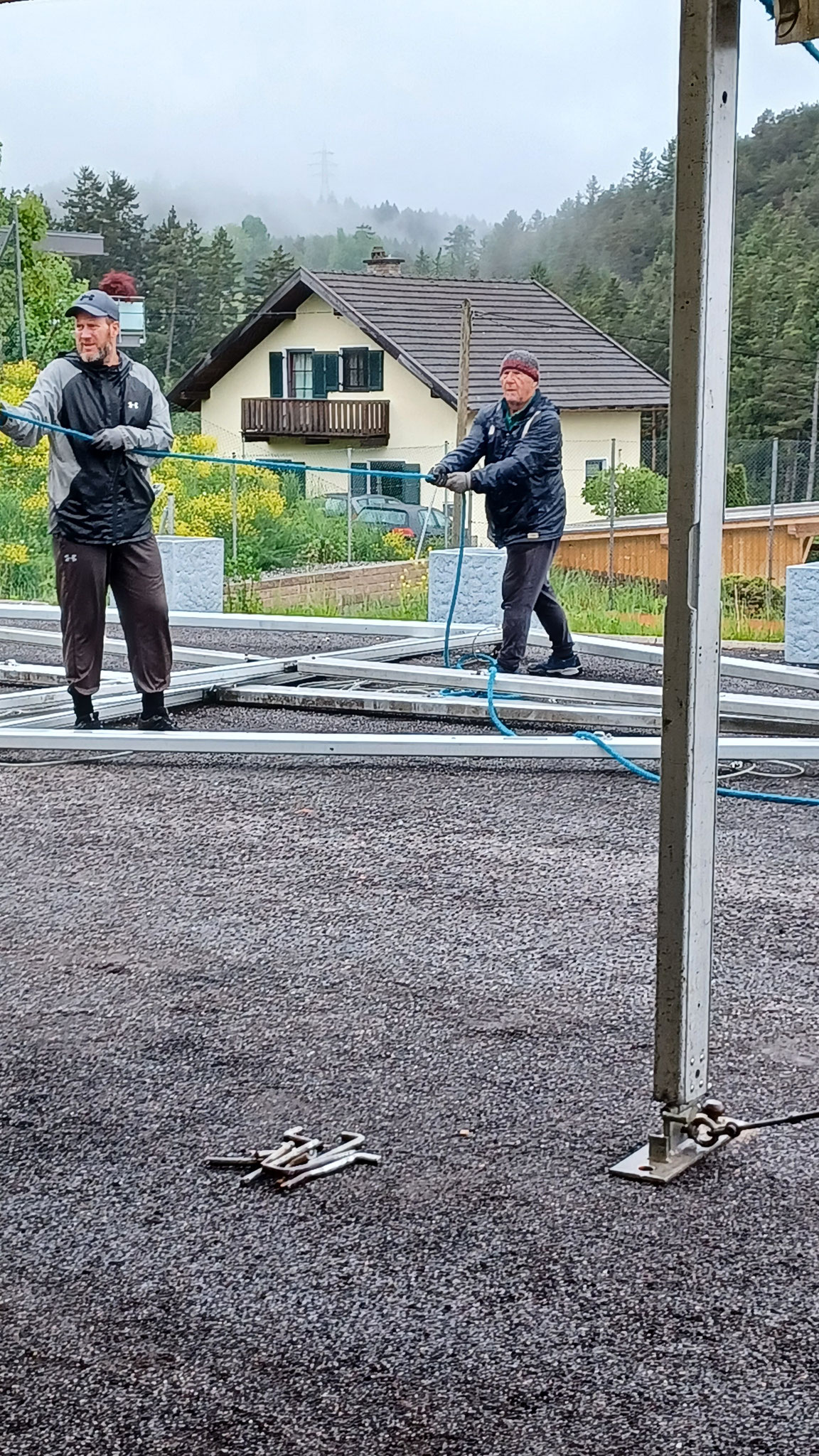 Horuck hat er immer geschrien, der Galeeren-Folter-Meister des Zeltverleihs