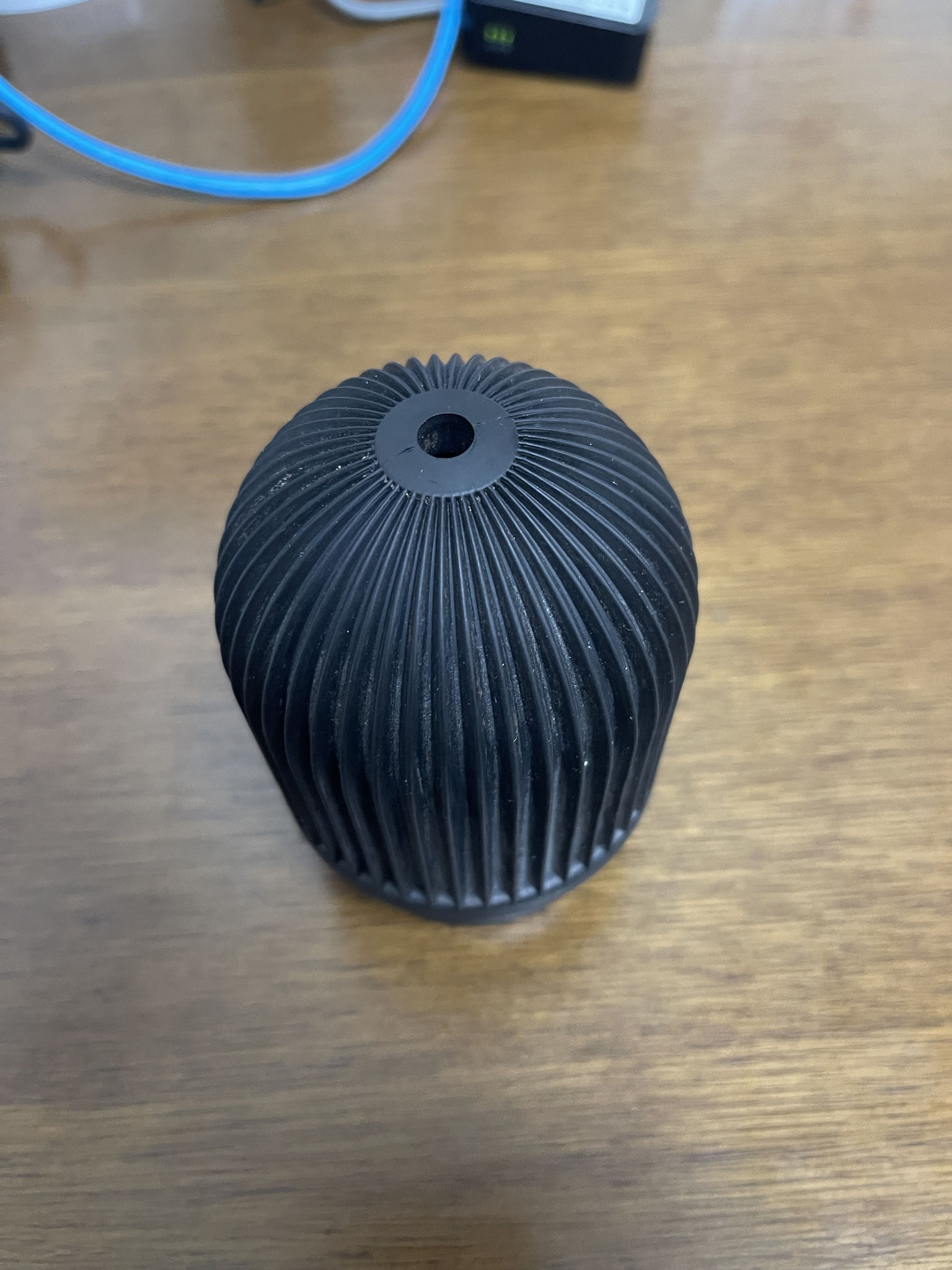 ヒダがついた丸ゴムが特徴的