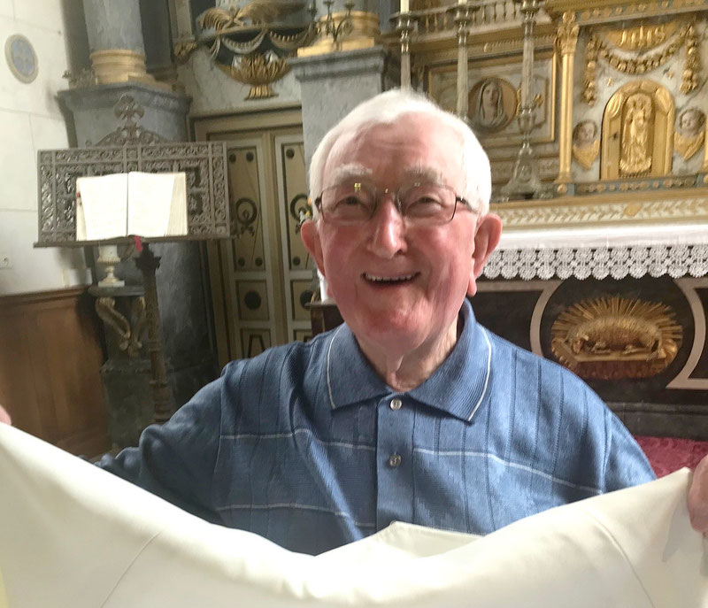 Le doyen de l'assemblée était le P. André Cousin et ses 96 ans de bonne humeur