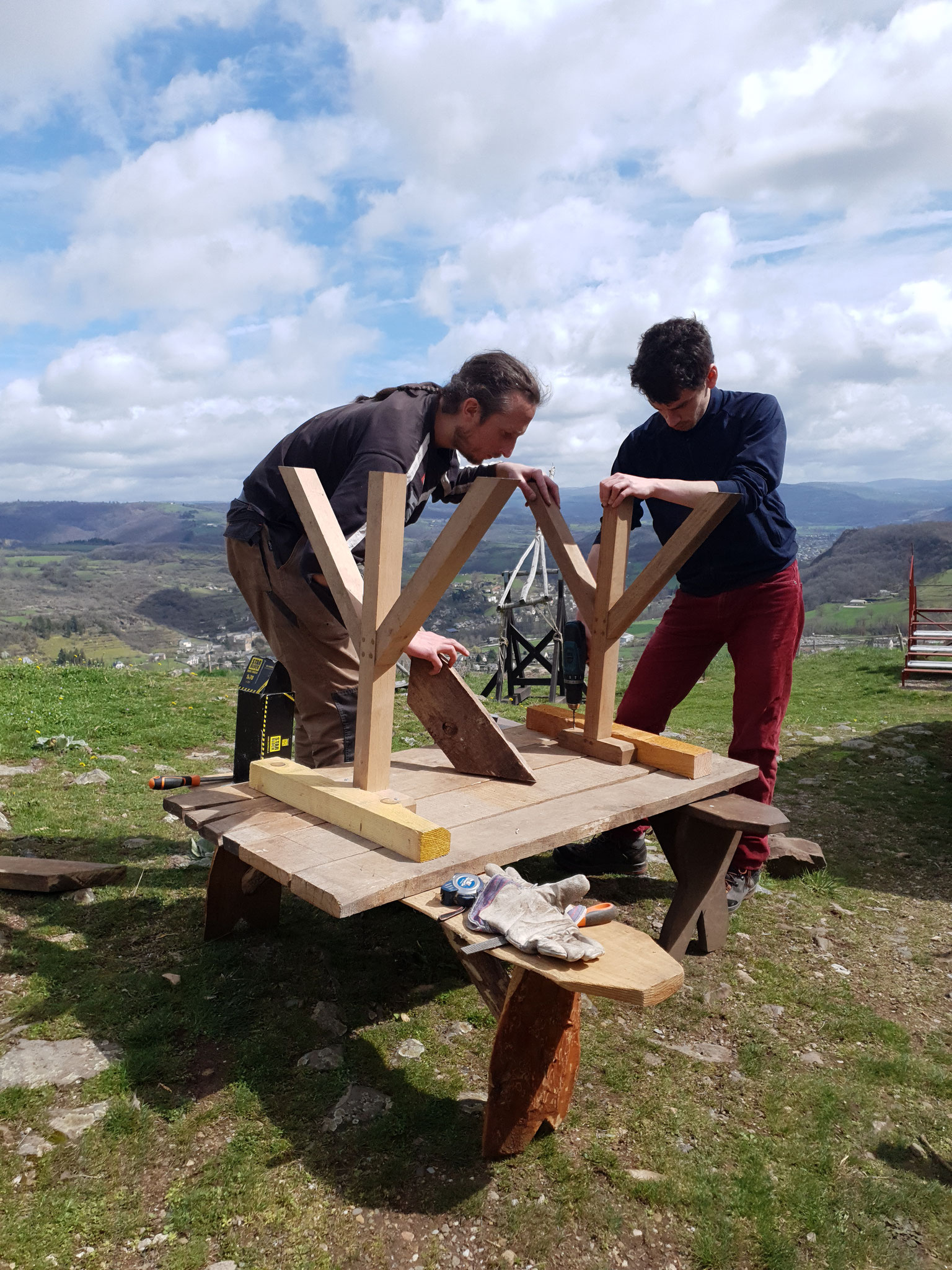 Contruction d'une table de pique nique