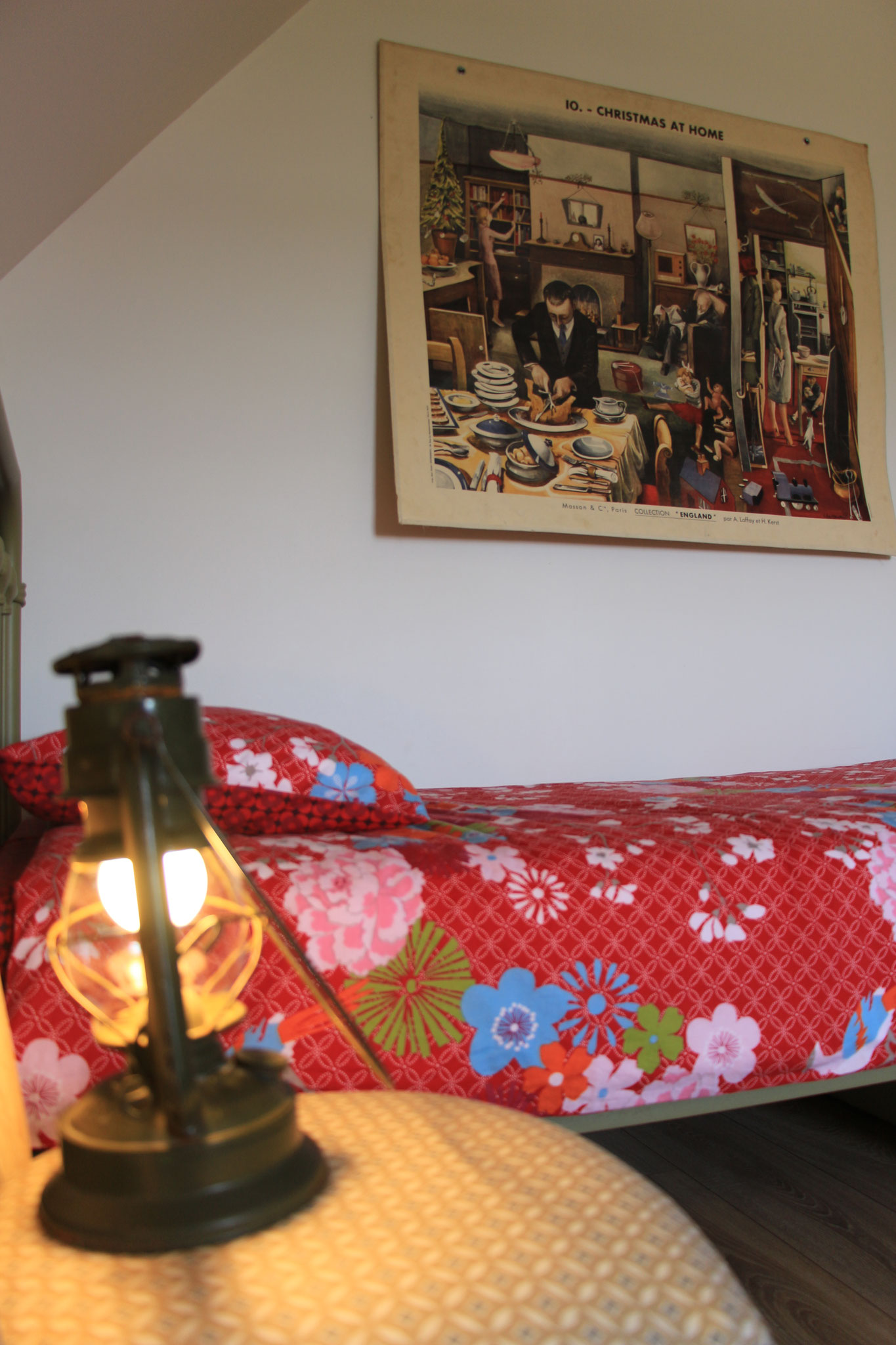 The second bedroom sleep 2
