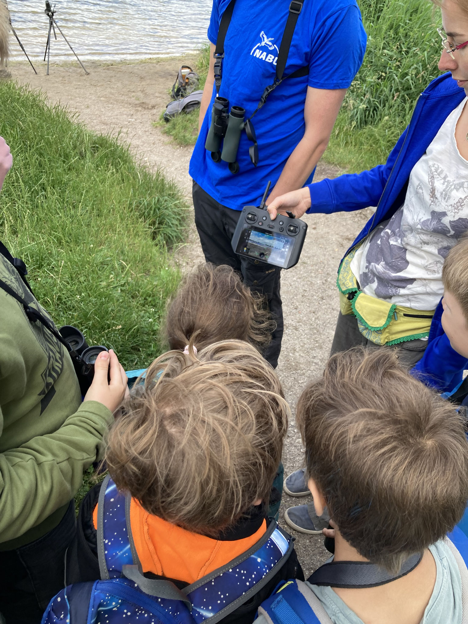 Flussseeschwalbenfloß mit der Ökologischen NABU-Station Leer kennenlernen (Juli 2025) ©NABU/ÖNSL