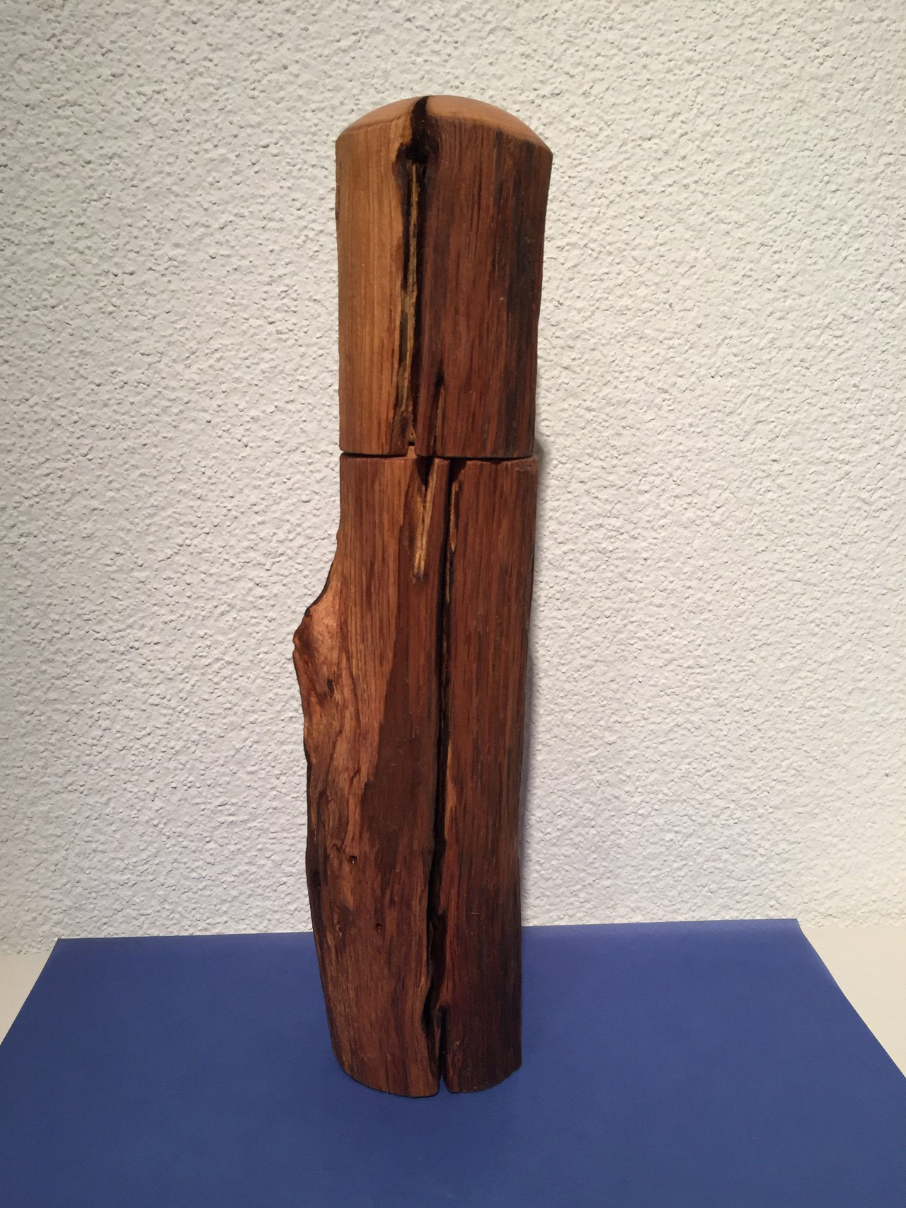 Pfeffemühle aus altem Eichenast