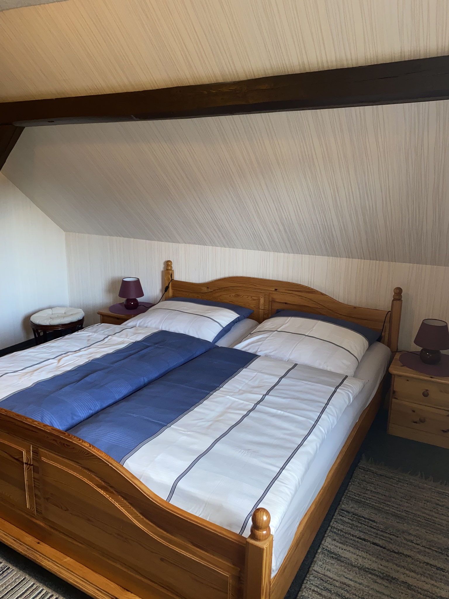 Schlafzimmer 1 mit Doppelbett