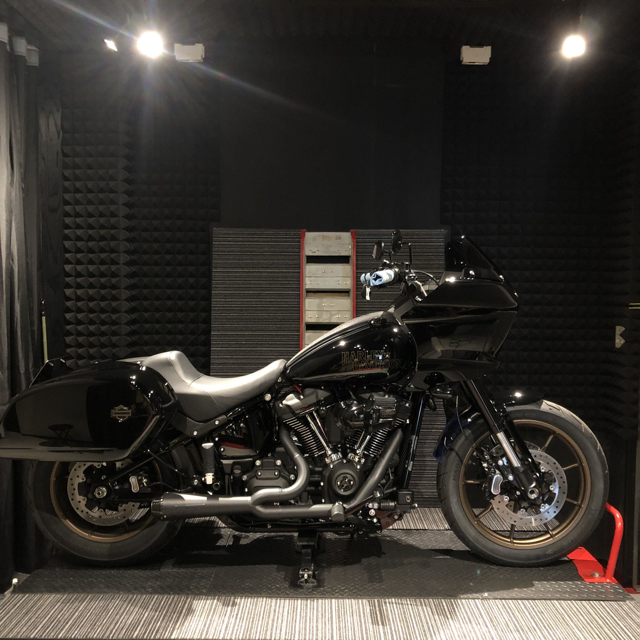 2023. Low Rider ST 117 