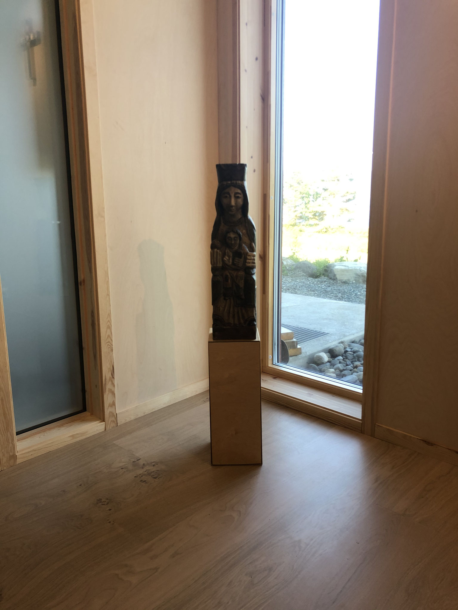 Piet konnte seine handwerklichen Fähigkeiten beweisen, indem er diesen Tisch baute.