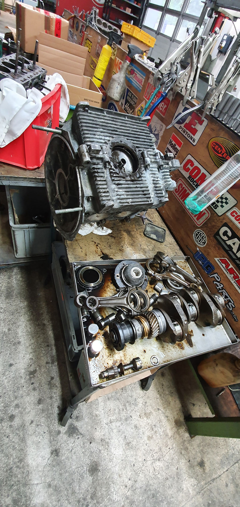 Motorblock sowie Kurbelwelle müssen vor der Revision ausgemessen werden.
