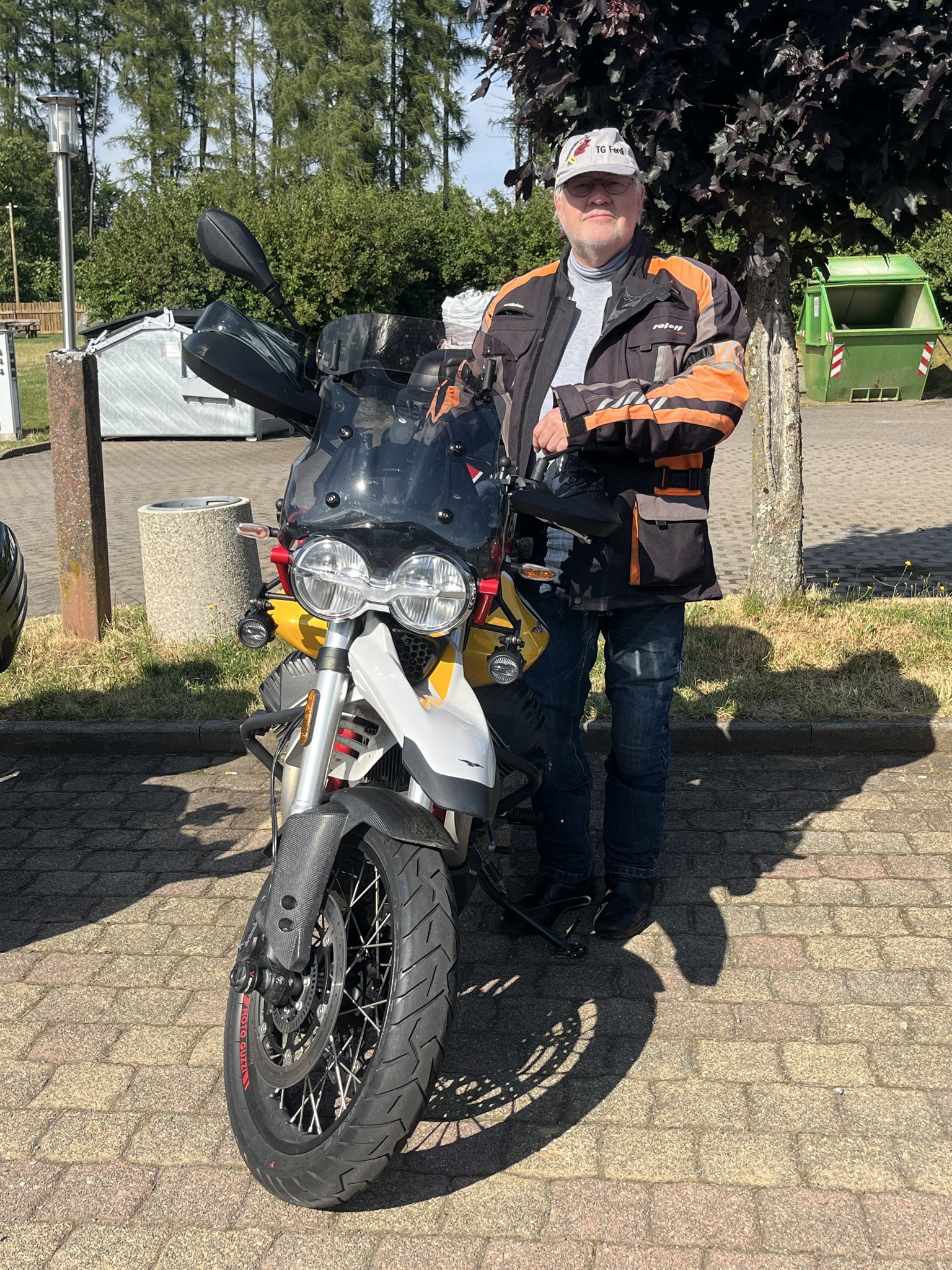 FERDI AUF MOTO GUZZI