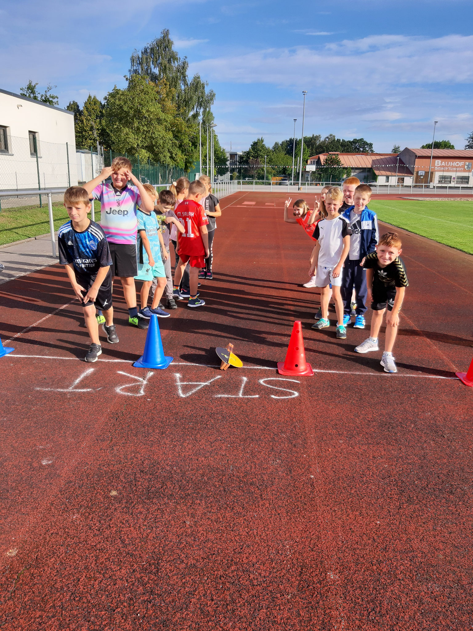 Klasse 3a beim Sprint-Start