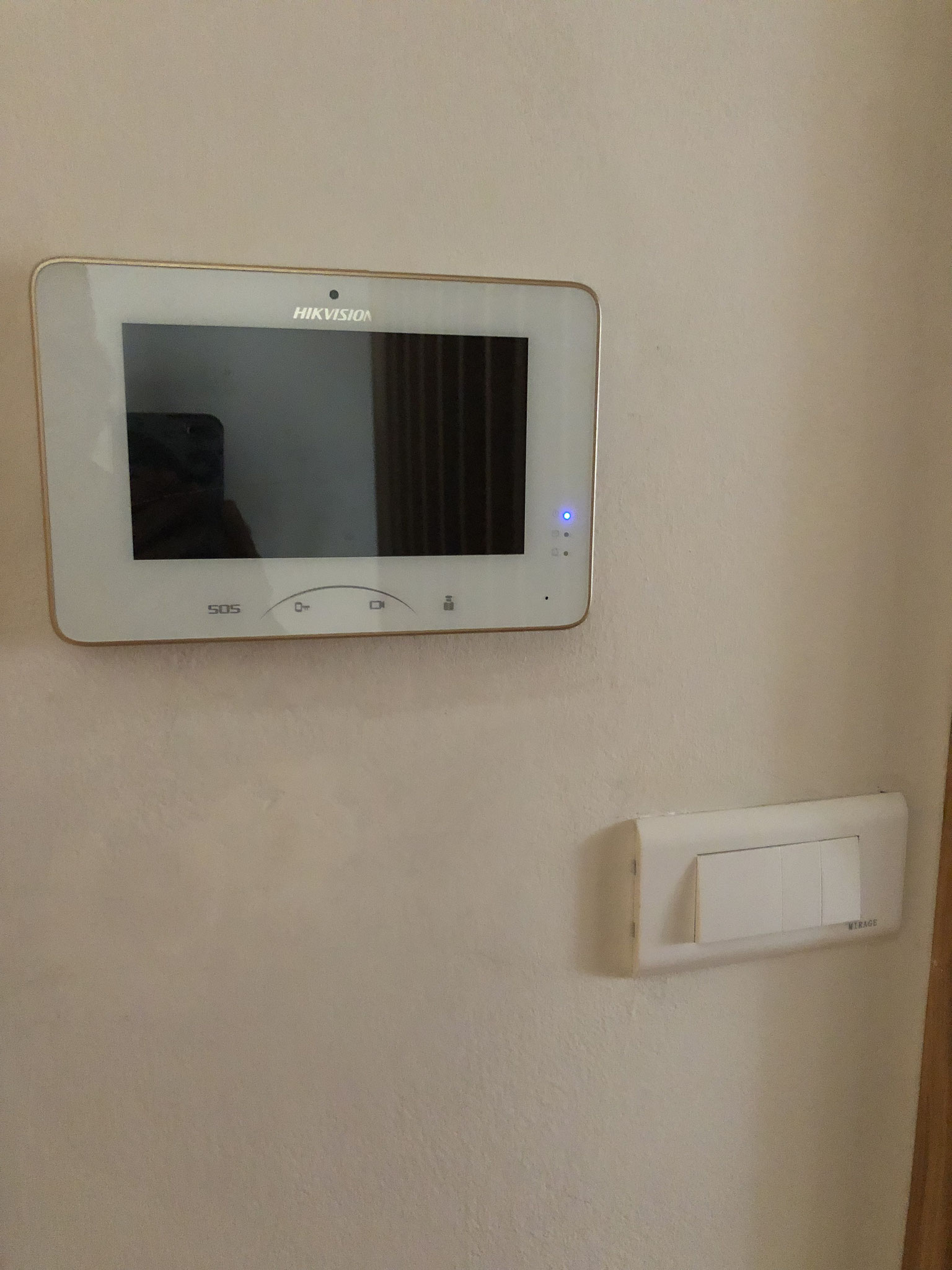 achat vente et revente appartement T4 3 chambres balcon R+2 jinvesty votre agence immobilière grand baie Pereybère ile maurice