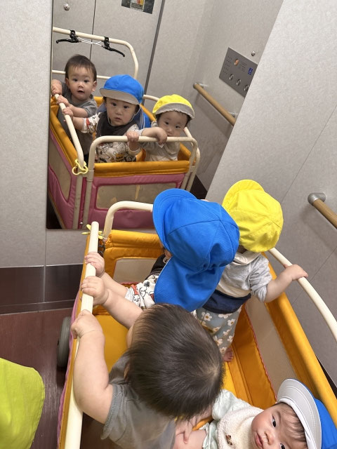 屋上にレッツ・ゴー！
