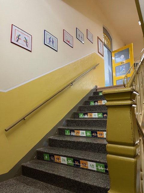 Treppe ins Obergeschoss