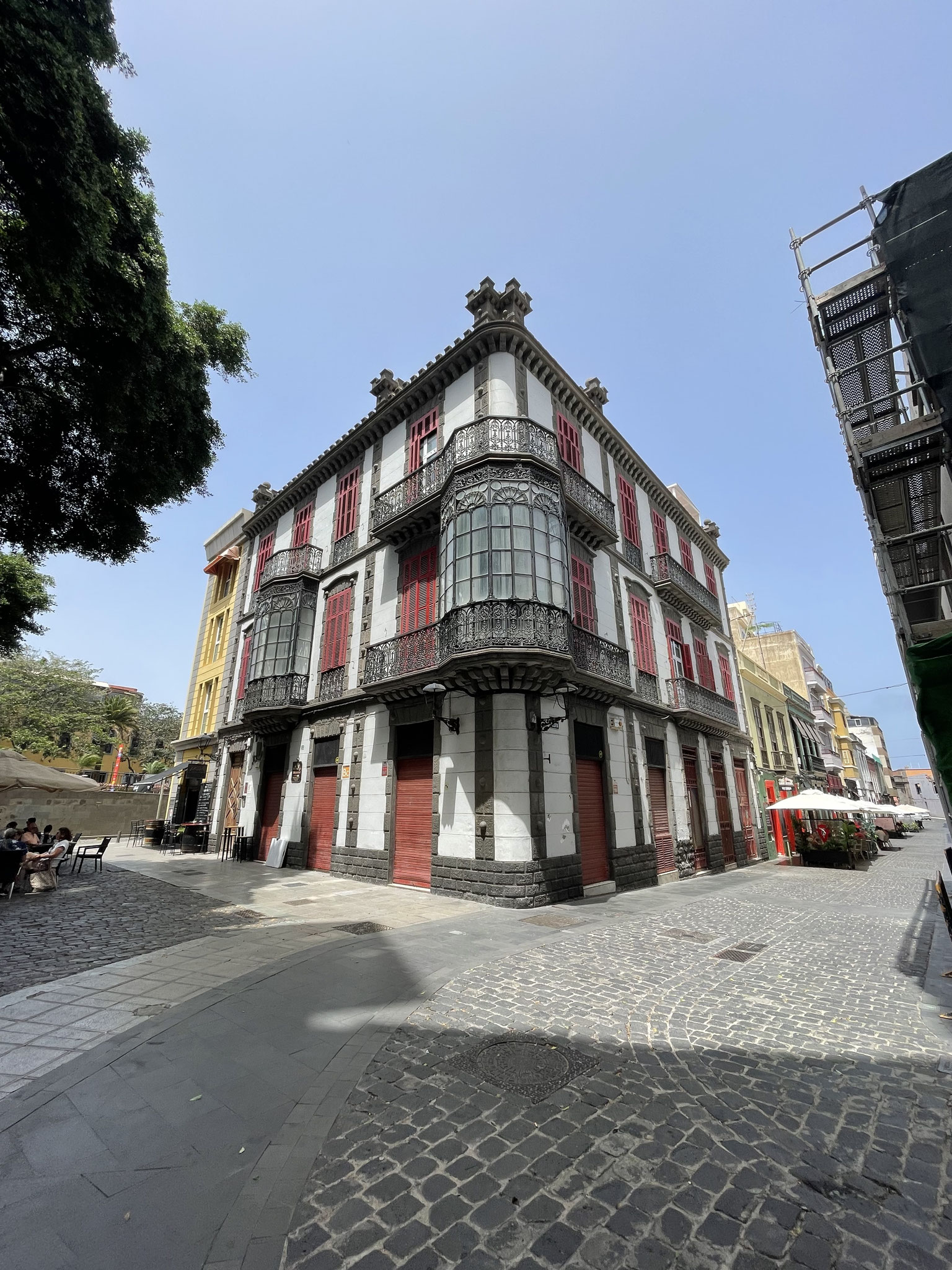 Eckhaus in der Innenstadt von Las Palmas