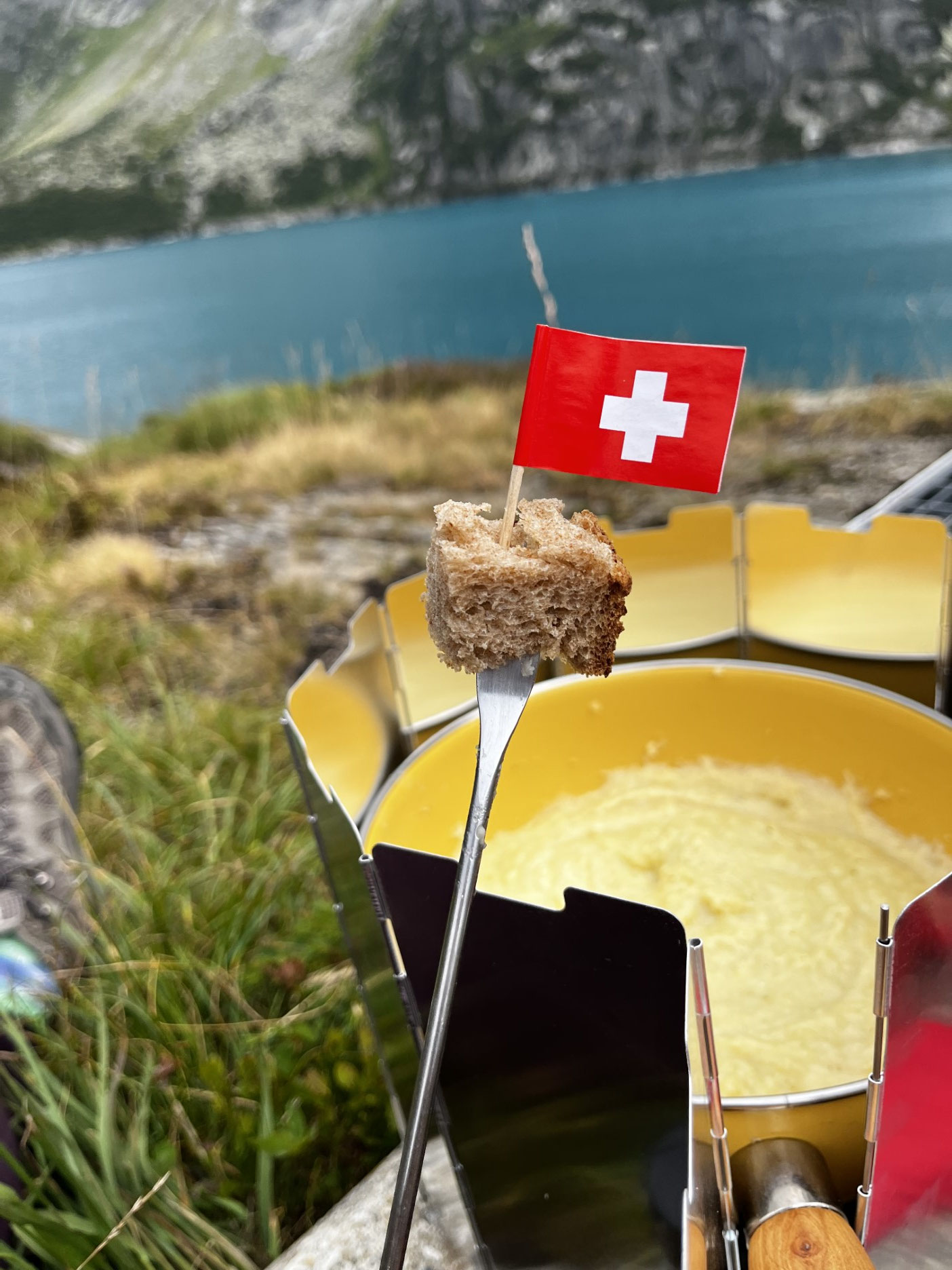 Wandern & Fondue mit dem Fondue Rucksack Interlaken Interlaken