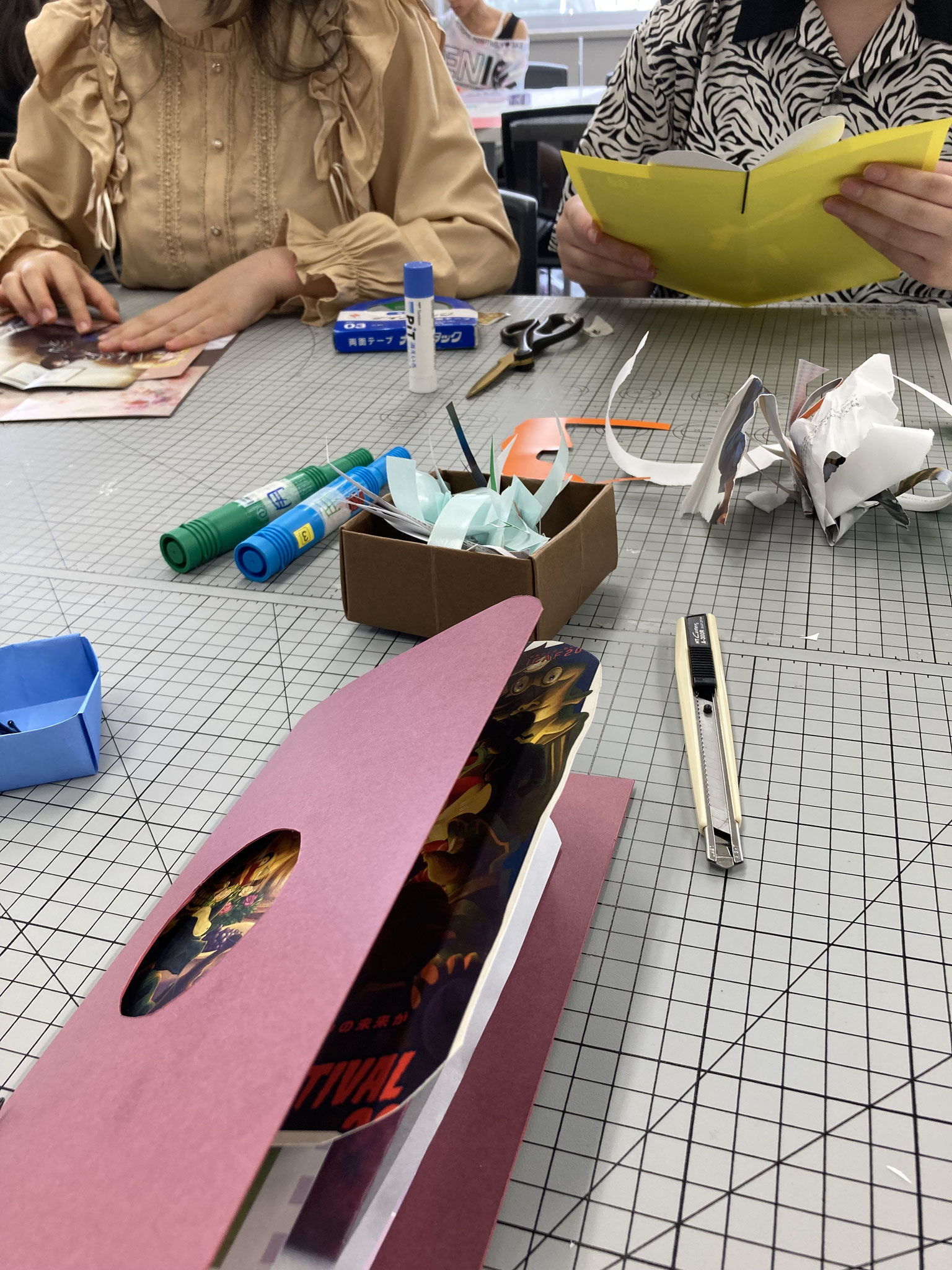 プロダクトデザイン専攻でワークショップに参加　学生さんが色々話してくれましたw