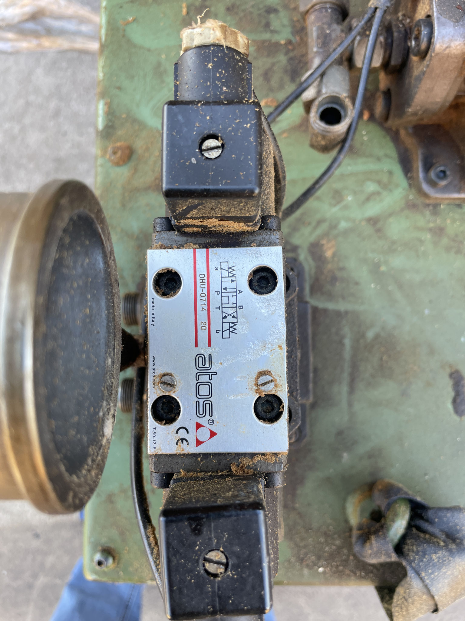 Typenschild einer Hydraulikpumpe