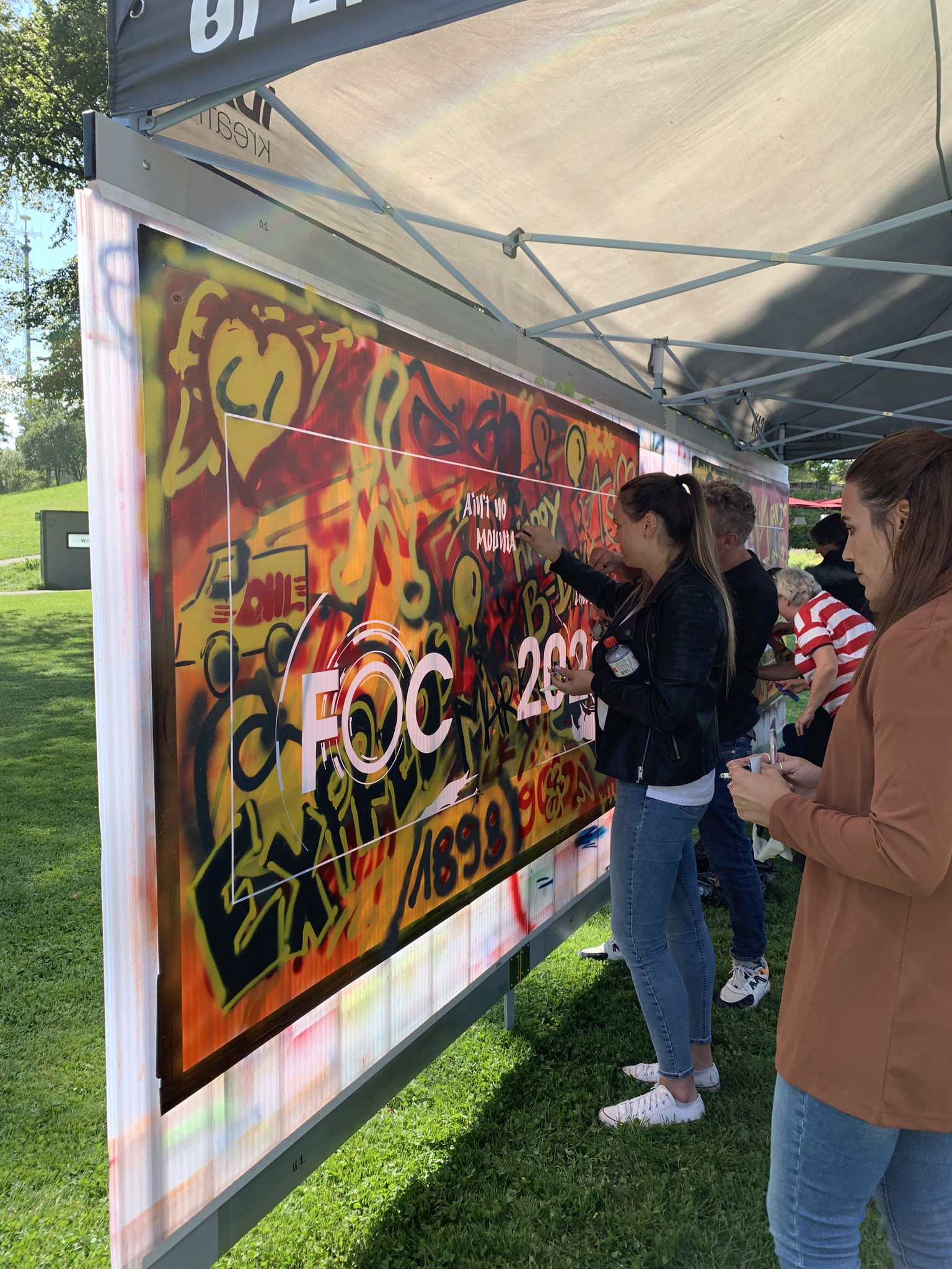 Graffiti Bern, Zürich, Beschriftung Wandgestaltung