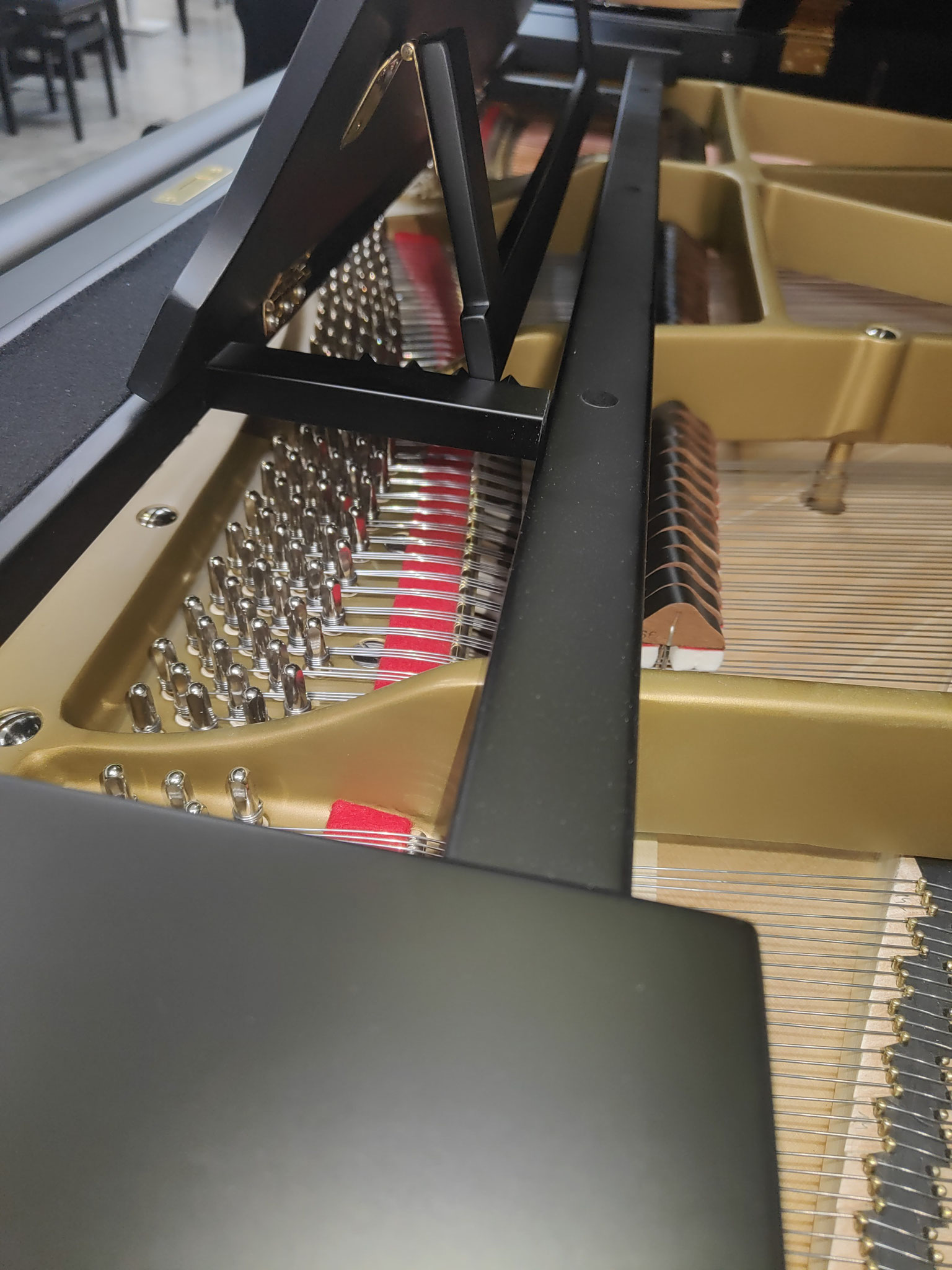 Gerestaureerde Yamaha G2 (Serienummer 500687) Piano's Noton 3