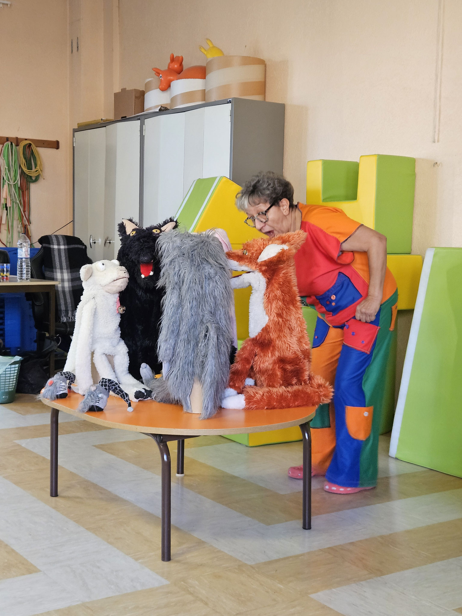 Les animaux en réunion de crise 
