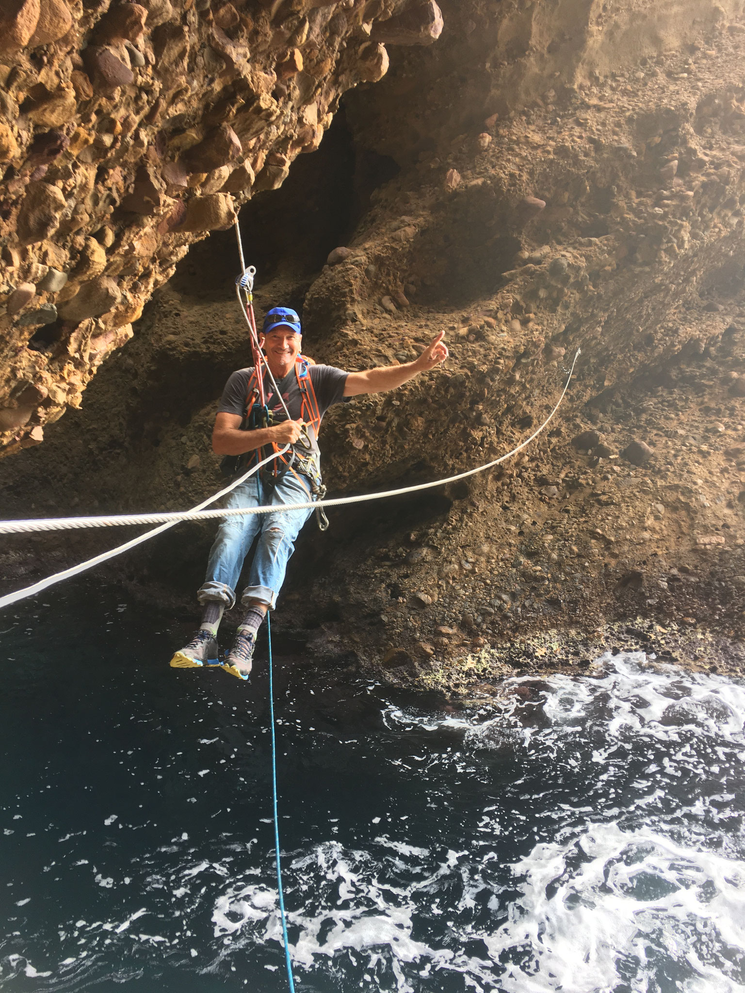 Après les rappels, Wilfried arrive à la 1ère tyrolienne