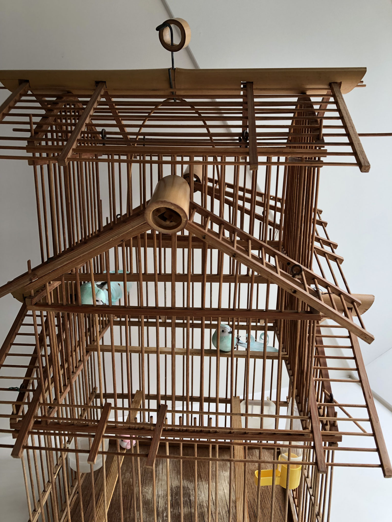 Vintage vogelkooi van bamboe