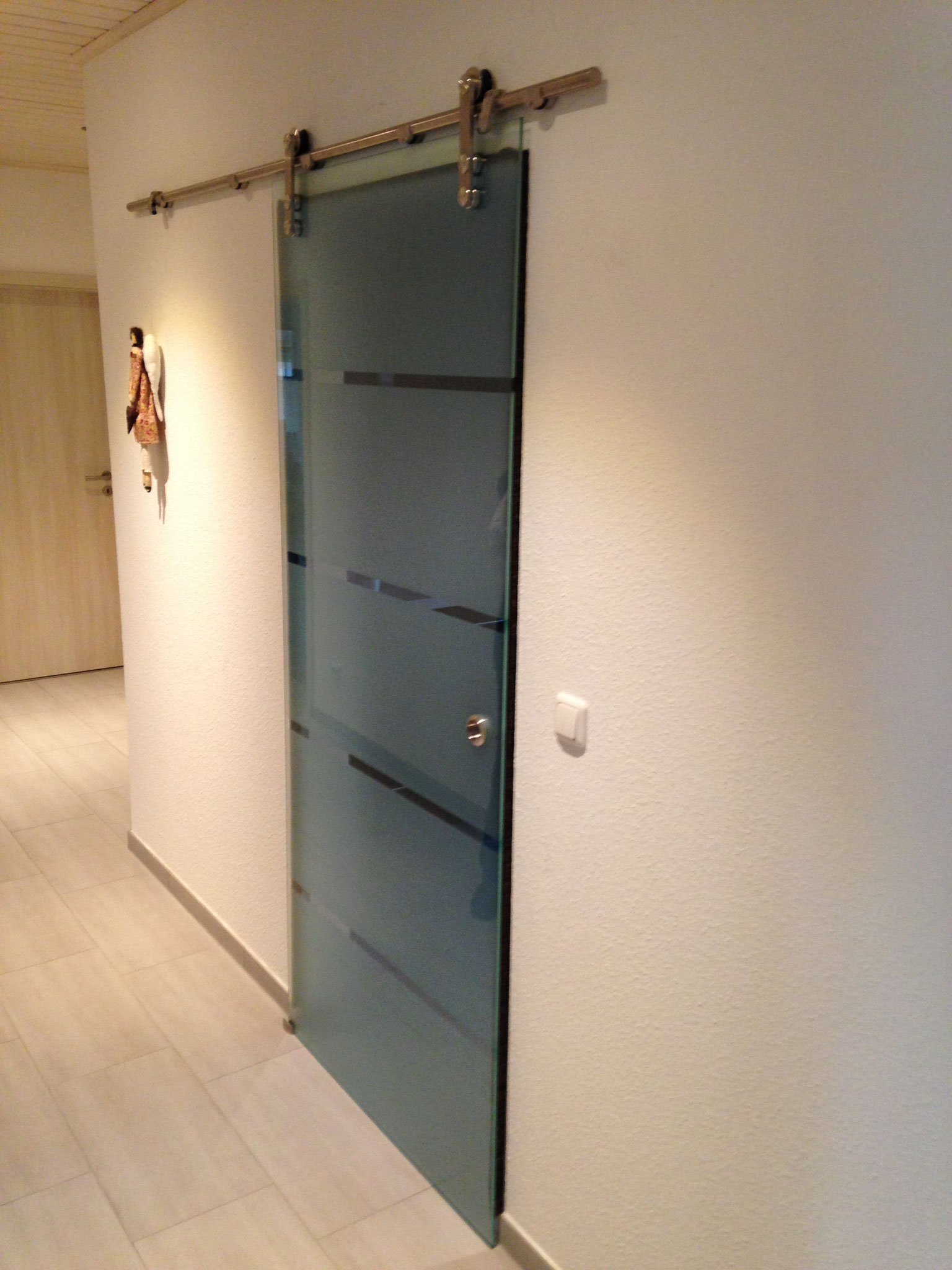 Schiebetür im Flur