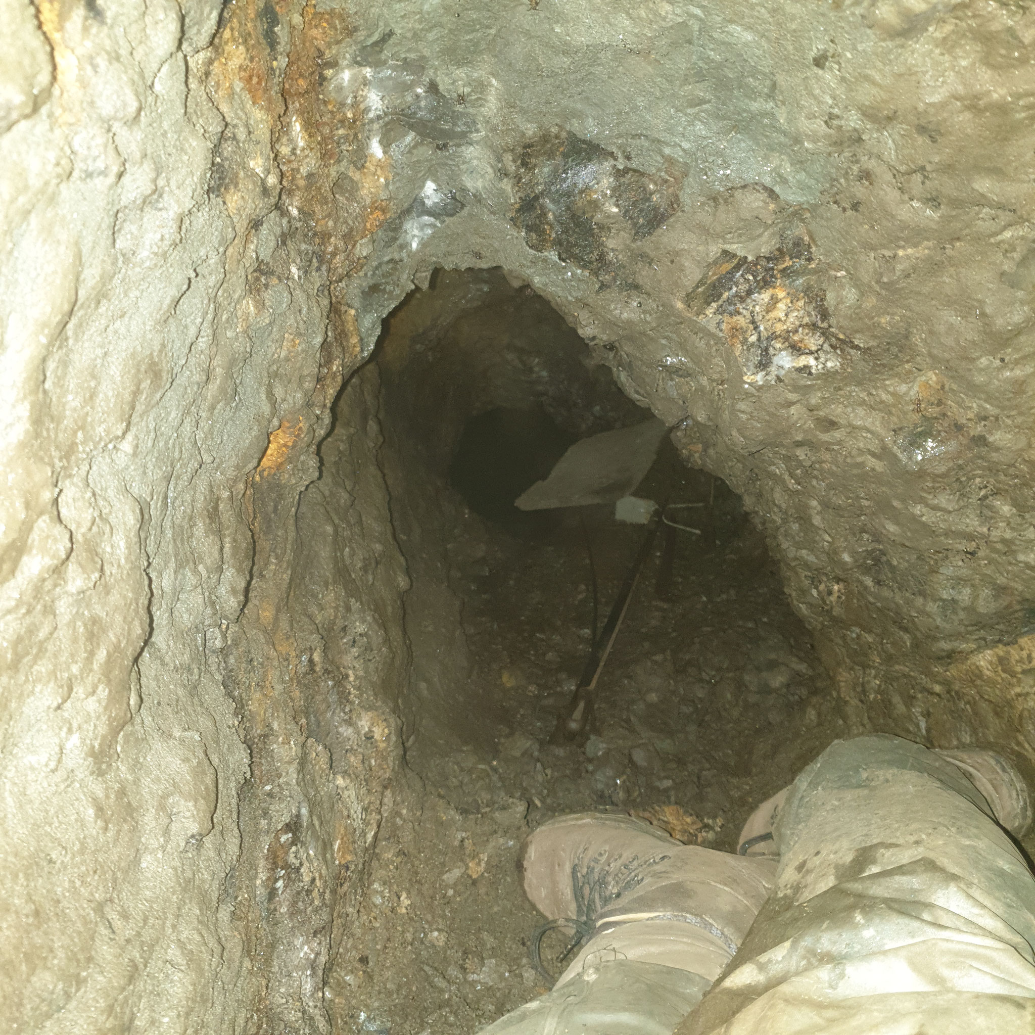 ...view into the cleft...