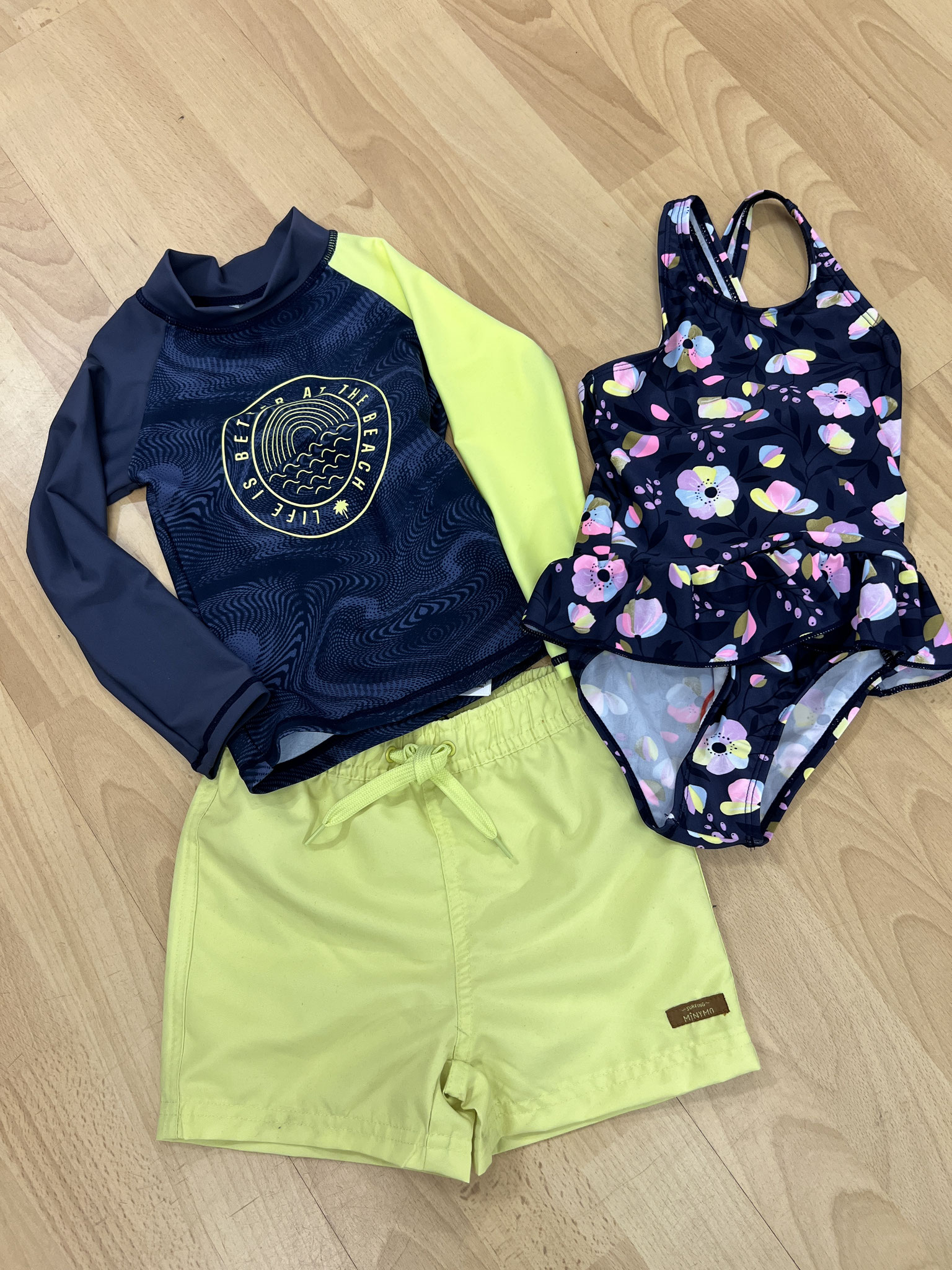 Badebekleidung von Color Kids für Klein und Gross