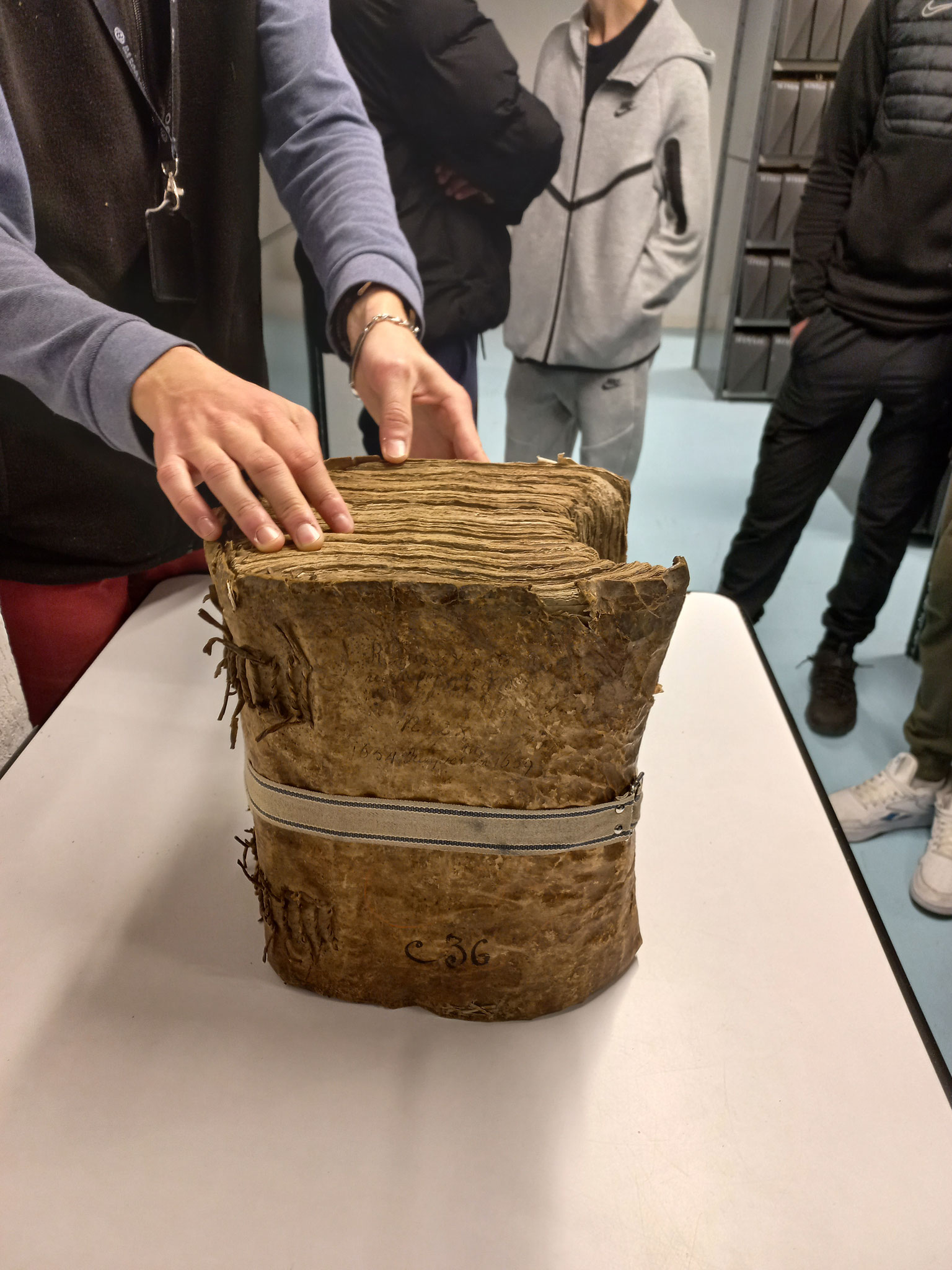 Un recueil d'actes notariés (17è s.)