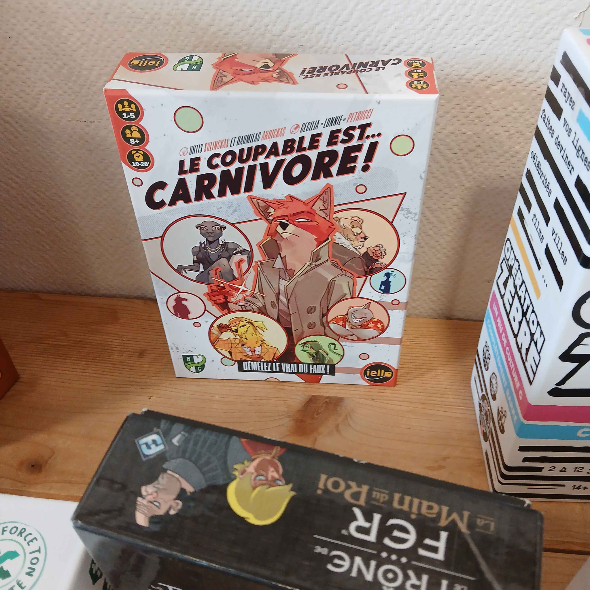 Le coupable est carnivore (un des jeux offerts par Iello)