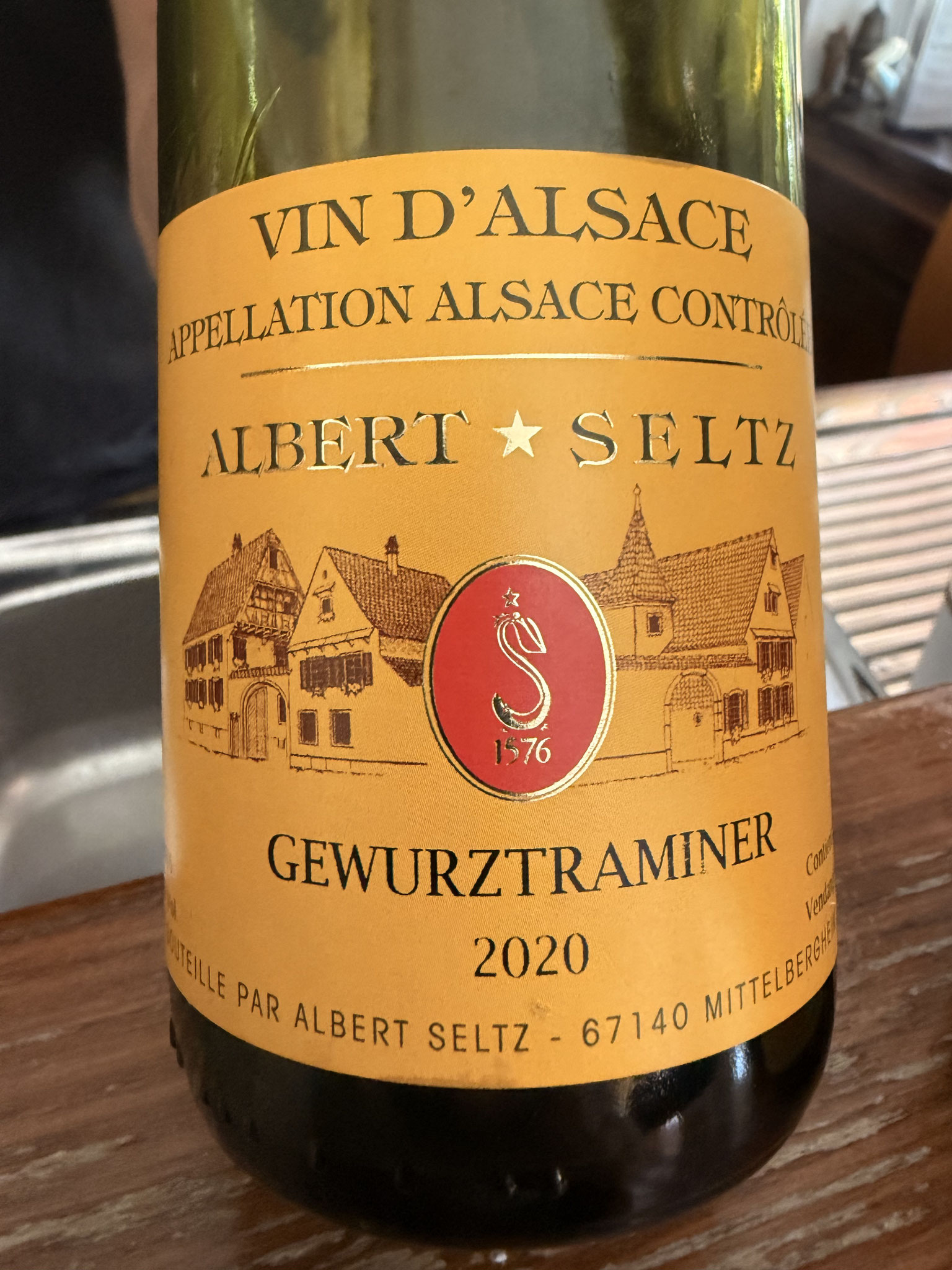 Gewurztraminer 2020, veel smaak, mondvollen en lang: car droge muskaat.