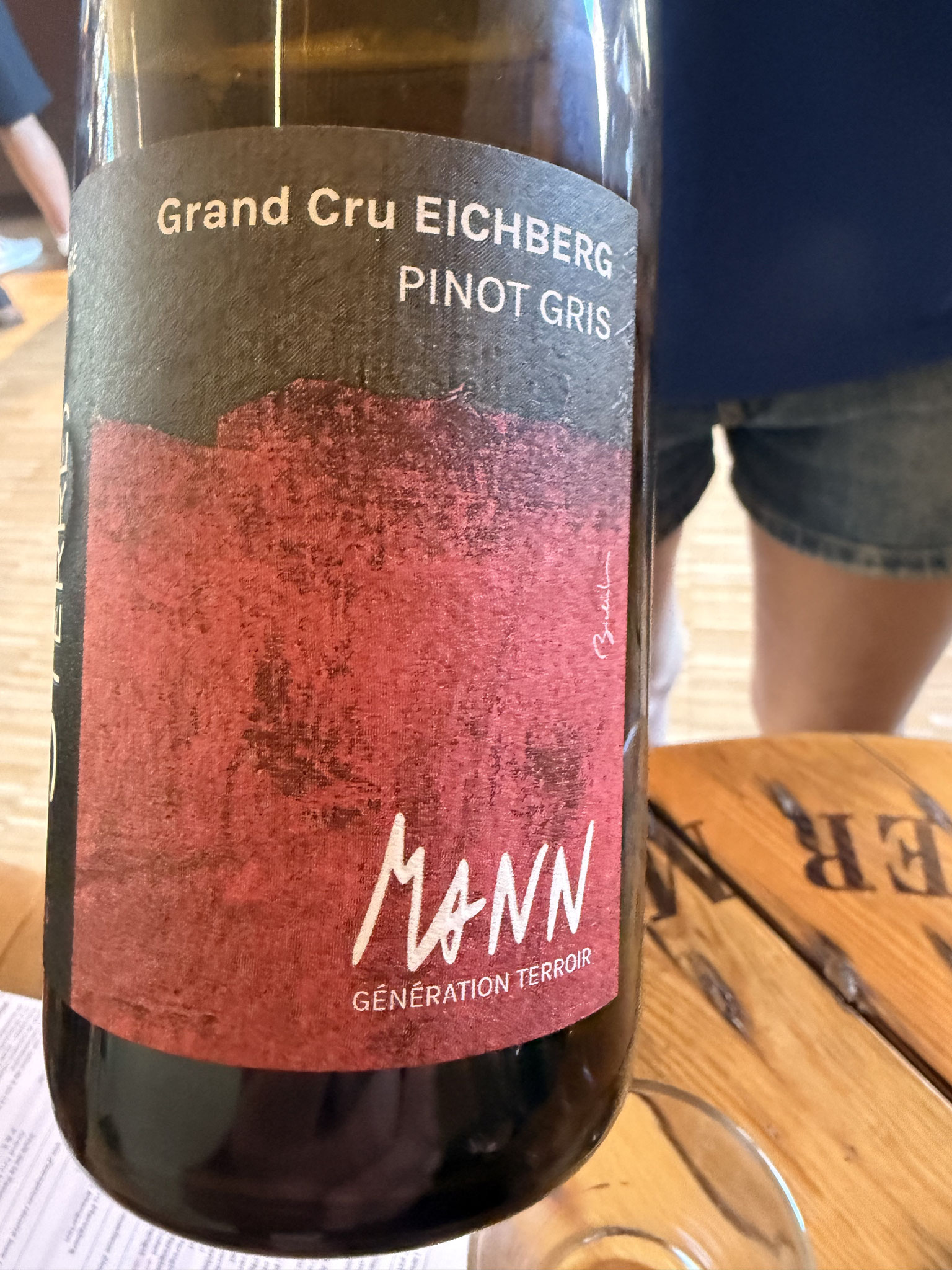 Gr Cru Eichberg Pinot Gris 2019 marno-calcaro-gréseux, fijne neus rozen en kruiden, zet syrak@, iets etherisch, halflang